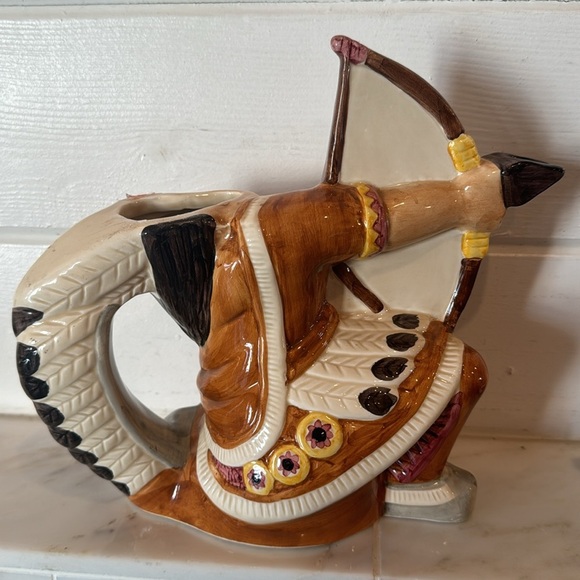 Vintage Omni Bus Native American Muticolored 32 oz. Teapot - Picture 7 of 13